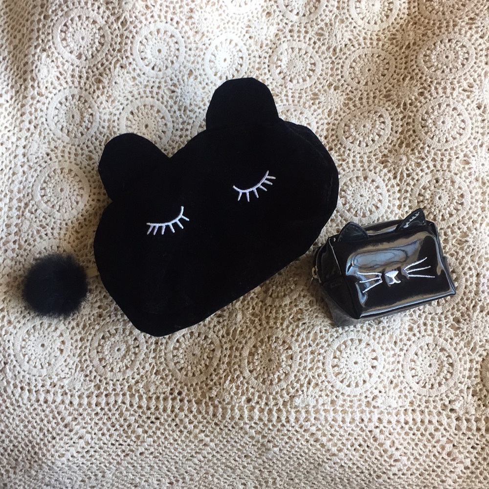 2 adorable animal zip pouches!❤️